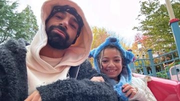 كبرت البنوتة .. محمد صلاح يحتفل بعيد ميلاد أبنته مكة كبرت البنوتة .. محمد صلاح يحتفل بعيد ميلاد أبنته مكة