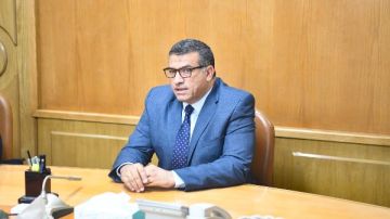 محافظ قنا: رفع درجة الاستعداد لمواجهة التغيرات الجوية محافظ قنا: رفع درجة الاستعداد لمواجهة التغيرات الجوية