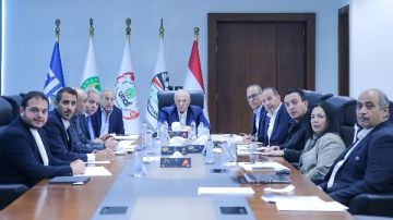 تفاصيل مناقشات مجلس إدارة الاتحاد المصري لكرة القدم في اجتماعه الدوري تفاصيل مناقشات مجلس إدارة الاتحاد المصري لكرة القدم في اجتماعه الدوري