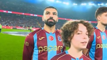 محمد صلاح يضرب بشكتاش بالهدف الثاني لطرابزون سبور في الدوري التركي محمد صلاح يضرب بشكتاش بالهدف الثاني لطرابزون سبور في الدوري التركي