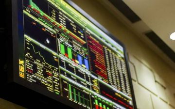 البورصة تفحص مستندات قيد تجزئة القيمة الإسمية لسهم مصر لتأمينات الحياة البورصة تفحص مستندات قيد تجزئة القيمة الإسمية لسهم مصر لتأمينات الحياة
