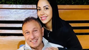 نور محمود الخطيب تحتفل بعيد ميلاد والدها: كل سنة وأنت الحلم اللي بعيشه كل يوم نور محمود الخطيب تحتفل بعيد ميلاد والدها: كل سنة وأنت الحلم اللي بعيشه كل يوم