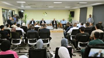 مدبولي: أهالي السويس تصدوا لمحاولات العدو اقتحام المدينة خلال حرب أكتوبر وأظهروا البسالة والمقاومة مدبولي: أهالي السويس تصدوا لمحاولات العدو اقتحام المدينة خلال حرب أكتوبر وأظهروا البسالة والمقاومة