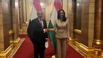 وزير الخارجية يبحث مع نظيرته المجرية العلاقات الثنائية والمستجدات الإقليمية وزير الخارجية يبحث مع نظيرته المجرية العلاقات الثنائية والمستجدات الإقليمية