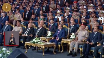 الرئيس السيسي يشهد الندوة التثقيفية للقوات المسلحة بمناسبة الذكرى الـ 53 لانتصارات أكتوبر المجيدة الرئيس السيسي يشهد الندوة التثقيفية للقوات المسلحة بمناسبة الذكرى الـ 53 لانتصارات أكتوبر المجيدة