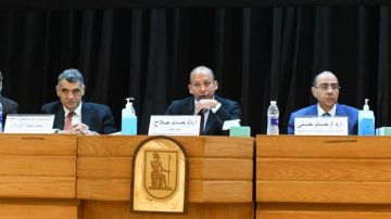 طب قصر العيني يعقد جلسة تعيين الأطباء المقيمين للتنافس على 188 وظيفة بالمستشفيات ومعهد الأورام