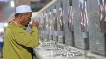هل يجوز استعمال ماء زمزم في غير الشرب؟ .. دار الإفتاء تجيب هل يجوز استعمال ماء زمزم في غير الشرب؟ .. دار الإفتاء تجيب