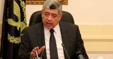 وزير الداخلية الأسبق يكشف كواليس اقتحام السجون 2011 من حزب الله وحماس وتهريب المساجين وزير الداخلية الأسبق يكشف كواليس اقتحام السجون 2011 من حزب الله وحماس وتهريب المساجين