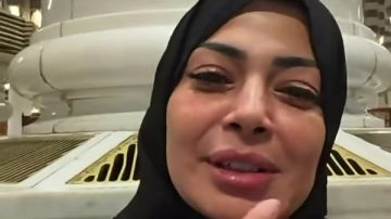 داليا مصطفى من داخل المسجد النبوي: جيت صدفة.. ادعولي بقى أحج داليا مصطفى من داخل المسجد النبوي: جيت صدفة.. ادعولي بقى أحج