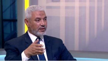 جمال عبد الحميد يكشف تفاصيل واقعة أحمد رضا وعموتة داخل الأهلي