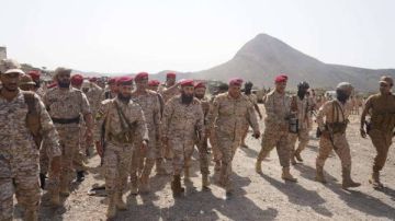 الجيش اليمني يحذر المدنيين من طرق تستخدمها مليشيا الحوثي في تعز الجيش اليمني يحذر المدنيين من طرق تستخدمها مليشيا الحوثي في تعز