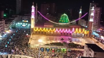 الليلة الختامية تخطف الأنظار.. حشود مليونية في حب إبراهيم الدسوقي بكفر الشيخ صور الليلة الختامية تخطف الأنظار.. حشود مليونية في حب إبراهيم الدسوقي بكفر الشيخ صور