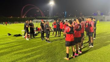 بعد الصعود لنصف النهائي.. منتخب الناشئين يستعد لمواجهة العراق في كأس الخليج بعد الصعود لنصف النهائي.. منتخب الناشئين يستعد لمواجهة العراق في كأس الخليج