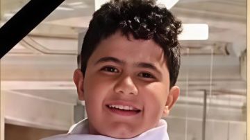 حزنا على رحيله.. مدرسة بالجيزة تؤجل احتفالية انتصارات أكتوبر لوفاة أحد طلابها حزنا على رحيله.. مدرسة بالجيزة تؤجل احتفالية انتصارات أكتوبر لوفاة أحد طلابها