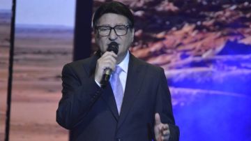 محمد الحلو يحيي ذكرى انتصارات أكتوبر على مسرح البالون محمد الحلو يحيي ذكرى انتصارات أكتوبر على مسرح البالون