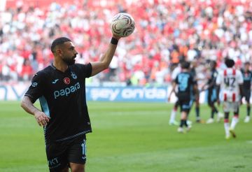 الدوري التركي يحتفل بمحمد صلاح (صورة) الدوري التركي يحتفل بمحمد صلاح (صورة)