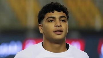 فحص بالرنين للاعب الزمالك بعد إصابته أمام الشرقية إنبي فحص بالرنين للاعب الزمالك بعد إصابته أمام الشرقية إنبي
