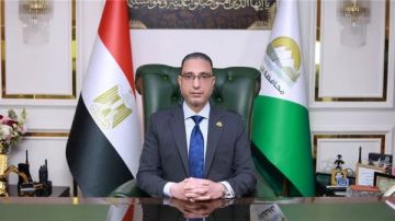 محافظ الجيزة يعتمد حركة ترقيات لـ٥٦٢ موظفا بالديوان العام والأحياء والمراكز والمدن محافظ الجيزة يعتمد حركة ترقيات لـ٥٦٢ موظفا بالديوان العام والأحياء والمراكز والمدن
