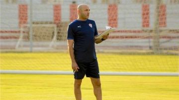 أحمد عبدالمقصود يكشف كواليس اعتذاره لنادي الزمالك عقب مباراة بترول أسيوط أحمد عبدالمقصود يكشف كواليس اعتذاره لنادي الزمالك عقب مباراة بترول أسيوط