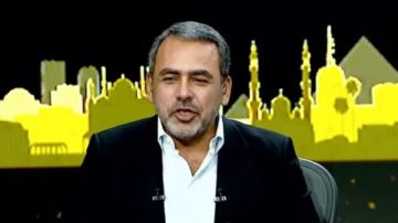 بعد إنقاذ صغير.. يوسف الحسيني يحذر الأسر: لا تتركوا الأطفال بمفردهم داخل المنازل بعد إنقاذ صغير.. يوسف الحسيني يحذر الأسر: لا تتركوا الأطفال بمفردهم داخل المنازل