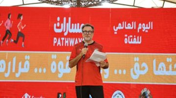 مرتديا تيشيرت منتخب مصر.. سفير كندا يتقدم ماراثون على كورنيش النيل بالمنيا مرتديا تيشيرت منتخب مصر.. سفير كندا يتقدم ماراثون على كورنيش النيل بالمنيا