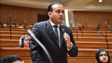 عمرو فهمي: مد فترة التصالح في مخالفات البناء فرصة جديدة للمواطنين.. وضرورة الإسراع بالقانون الجديد عمرو فهمي: مد فترة التصالح في مخالفات البناء فرصة جديدة للمواطنين.. وضرورة الإسراع بالقانون الجديد