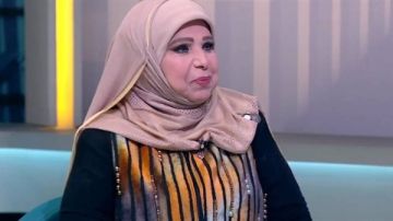 مديحة حمدي: نور الشريف ضربني قلم بجد وعيطت بسببه مديحة حمدي: نور الشريف ضربني قلم بجد وعيطت بسببه