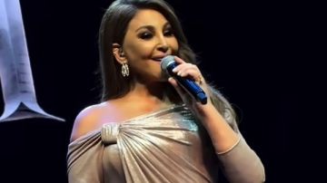 إليسا تستعد لطرح ألبومها الجديد خلال الفترة المقبلة إليسا تستعد لطرح ألبومها الجديد خلال الفترة المقبلة