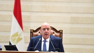 رئيس مجلس النواب يعلن تشكيل رؤساء الهيئات البرلمانية للأحزاب رئيس مجلس النواب يعلن تشكيل رؤساء الهيئات البرلمانية للأحزاب