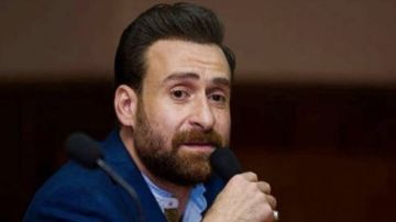 نضال الشافعي: عشماوي مفاجأة رمضان 2027.. وسعيد بنجاح درش وتفاعل الجمهور مع الإفيهات (فيديو).. خاص نضال الشافعي: عشماوي مفاجأة رمضان 2027.. وسعيد بنجاح درش وتفاعل الجمهور مع الإفيهات (فيديو).. خاص