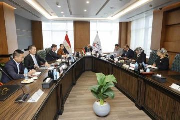 الفضاء المصرية تبحث التعاون مع منظمة APSCO لتطوير تكنولوجيا الأقمار الصناعية الفضاء المصرية تبحث التعاون مع منظمة APSCO لتطوير تكنولوجيا الأقمار الصناعية