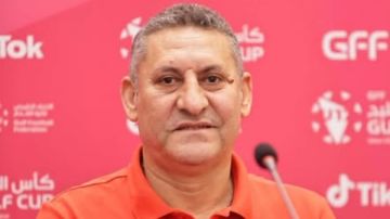 حسين عبداللطيف: سعداء بمشاركة منتخب الناشئين بكأس الخليج.. وهدفنا المنافسة على اللقب حسين عبداللطيف: سعداء بمشاركة منتخب الناشئين بكأس الخليج.. وهدفنا المنافسة على اللقب