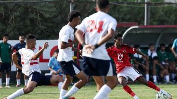 شباب الأهلي يهزم الزمالك بهدف عبدالرحمن مانو في دوري الجمهورية شباب الأهلي يهزم الزمالك بهدف عبدالرحمن مانو في دوري الجمهورية