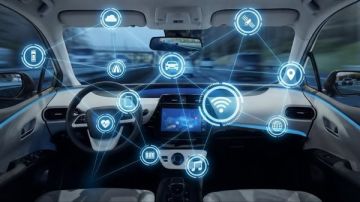 قبل استخدام تطبيق سيارتك.. دراسة تكشف مفاجأة بشأن الموقع ورقم الهاتف والبريد الإلكتروني