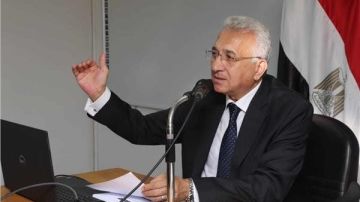 مساعد وزير الخارجية الأسبق: مقترح عمرو موسى يستحق التحرك الفوري.. ومخاوف من إعادة رسم خريطة الشرق الأوسط مساعد وزير الخارجية الأسبق: مقترح عمرو موسى يستحق التحرك الفوري.. ومخاوف من إعادة رسم خريطة الشرق الأوسط