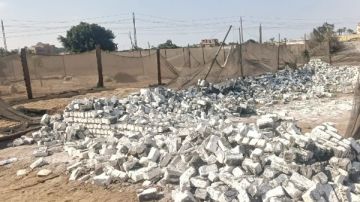إزالة بناء منزل مخالف على الأراضي الزراعية في إمبابة إزالة بناء منزل مخالف على الأراضي الزراعية في إمبابة