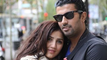 محمد سامي يتغزل في مي عمر: خلقت لتكوني النعمة التي ترهق