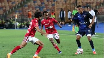 والتر بواليا: أثق في لاعبي الأهلي.. وعليهم اللعب بهدوء وثقة أمام الزمالك والتر بواليا: أثق في لاعبي الأهلي.. وعليهم اللعب بهدوء وثقة أمام الزمالك