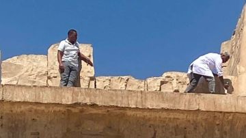 بتكنولوجيا حديثة.. آثار الأقصر تستخدم جهازا يعمل بالطاقة الشمسية لحماية معبد هابو من الطيور بتكنولوجيا حديثة.. آثار الأقصر تستخدم جهازا يعمل بالطاقة الشمسية لحماية معبد هابو من الطيور