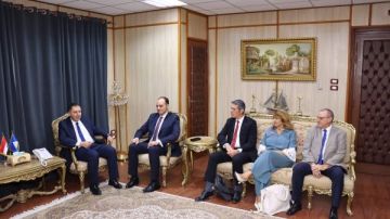 محافظ دمياط يستقبل السفير الكندي ومدير مكتب منظمة العمل الدولية بالقاهرة