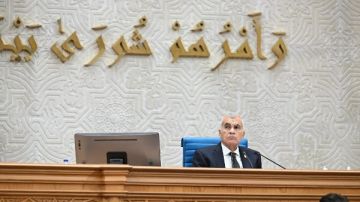رئيس مجلس الشيوخ: الأمن القومي العربي كل لا يتجزأ.. ومصر تقف مع أشقائها درعا يصون لا سيفا يعتدي رئيس مجلس الشيوخ: الأمن القومي العربي كل لا يتجزأ.. ومصر تقف مع أشقائها درعا يصون لا سيفا يعتدي