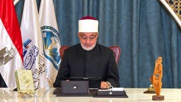 مفتي الجمهورية يدين الاعتداء الإرهـ ابي على إحدى الكنائس الأردنية: استهداف الأبرياء جريمة مرفوضة شرعا وإنسانيا مفتي الجمهورية يدين الاعتداء الإرهـ ابي على إحدى الكنائس الأردنية: استهداف الأبرياء جريمة مرفوضة شرعا وإنسانيا