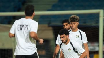 منتخب مصر يخوض تدريبه باستاد القاهرة استعدادا لودية جنوب أفريقيا منتخب مصر يخوض تدريبه باستاد القاهرة استعدادا لودية جنوب أفريقيا
