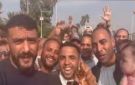 الجمهور يلتف حول العوضي خلال تصوير مسلسله الجديد