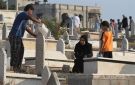 حكم ترك المشيعين للجنازة لزيارة أموات آخرين.. دار الإفتاء تجيب