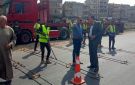محافظ دمياط يتابع إنشاء مطبات صوتية على الطرق السريعة والرئيسية