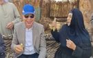 محافظ المنيا وسط أهالي كفر خزام.. ويقرر منح سيدة مدفن صور