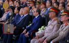 الرئيس السيسي يشاهد مهارات فنية باستخدام السلاح من مقاتلي الأكاديمية والكليات العسكرية - eg