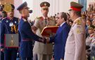 الرئيس السيسي يكرم أوائل الطلبة الخريجين من الأكاديمية العسكرية المصرية - eg