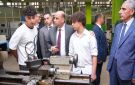وزير العمل يسلم شهادات لخريجي التدريب المهني.. ويفتتح ملتقى توظيف بمعهد دون بوسكو 
